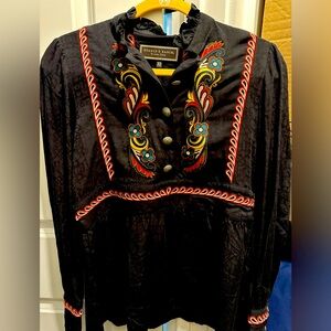 NWT DOUBLE D RANCH Leonora Blouse. Has beautiful embroidery and rich colors.